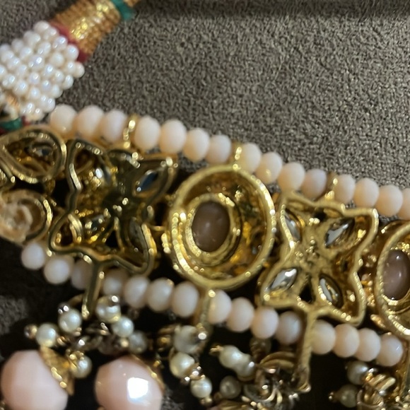 Kundan peach color choker - Picture 7 of 7